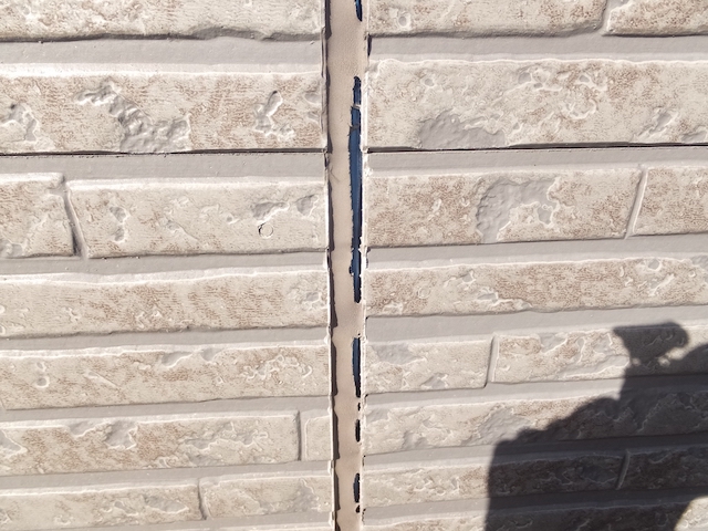 劣化したシーリング